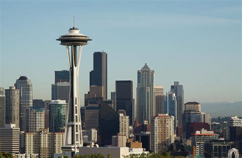 Skyline Of Seattle With Space Needle Photograph By Davelogan Fine Art