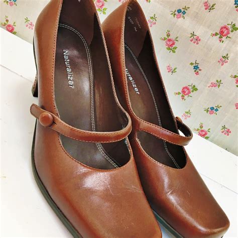 Vintage Brown Mary Jane Heels Women S Size 7m Naturalizer Heels Pumps Vintage Square Toed