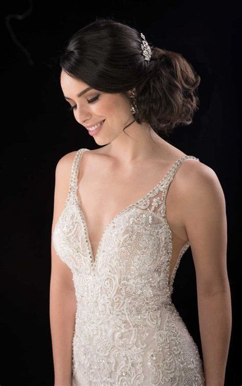 Glamorous Wedding Dress With Beading In 2020 Glamourous Wedding Dress