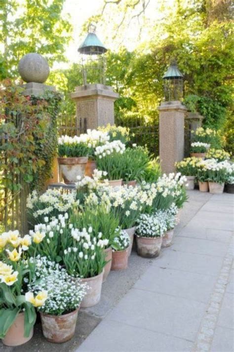 02 Beautiful Small Cottage Garden Ideas For Backyard Inspiration