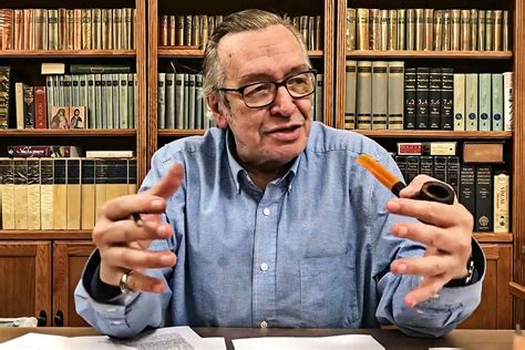 First official translation into english! Olavo de Carvalho precisa de ajuda | VEJA