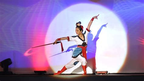 Classical Chinese Double Sword Dance Performed By Tiffany Chan Youtube