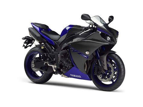 2014 Yamaha Yzf R1 Race Blu Debuts At Silverstone Asphalt And Rubber