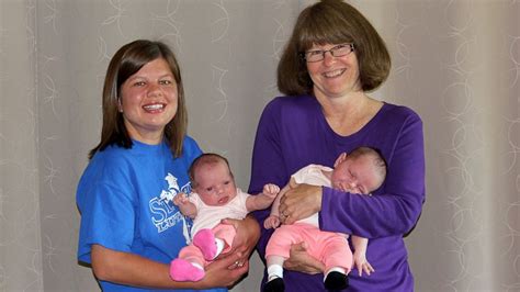 grandma gives birth to twin granddaughters abc news