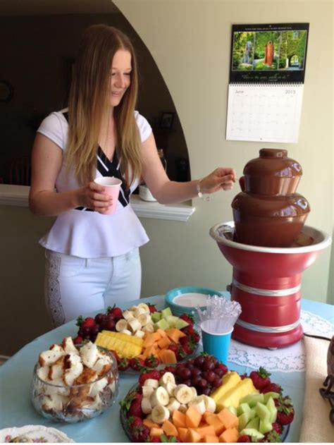 21 Foods To Dip In A Chocolate Fountain Kitchen Foliage