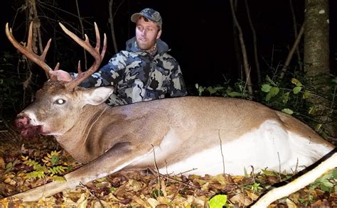 Minnesota Bowhunter Kills 320 Pound Buck Big Deer