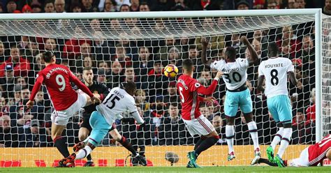 112 yıllık stadı upton karşılaşmada son sözü 81. Manchester United 1-1 West Ham live score and goal updates ...