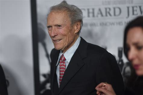 Clint eastwood turned 90 in 2020—key aspects of his longevity. Clint Eastwood, a sus 90 años, dirigirá y protagonizará ...