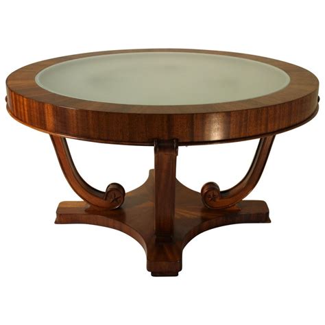 Find living room tables for every furniture plan, with chic side tables, end tables and statement making coffee tables. Art Deco Coffee Table by De Coene, 1930s For Sale at 1stdibs