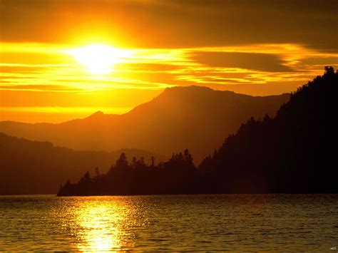 Sunset Over The Lake Wallpapers Wallpaper Cave