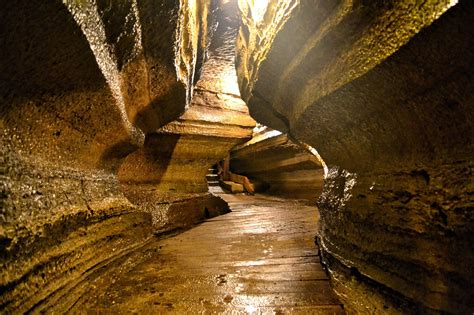 Ontarios Bonnechere Caves Were Made By An Ancient Sea And Are Full Of