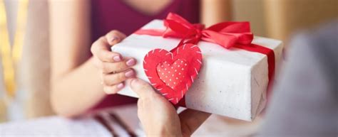 What you should spend on a wedding gift depends on your budget and your relationship to the happy couple. How Much Should I Spend on a Valentine's Day Gift ...