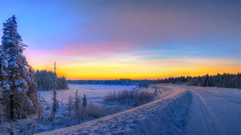 Lovely Winter Sunset 2560x1440 Wallpaper
