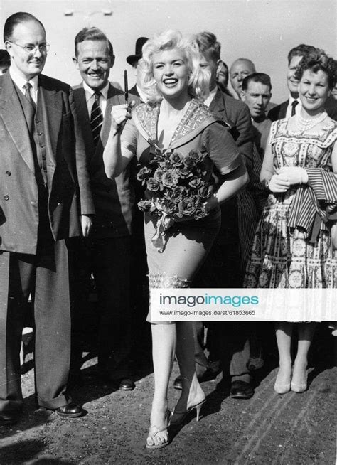 July 29 1959 London England Uk American Actress Jayne