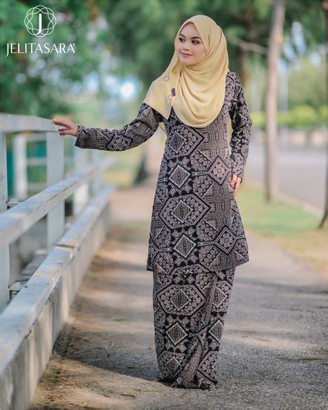 Baju Kurung Hitam Plain Tudung Warna Apa Kimberly Hudson