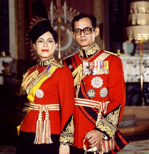 Queen Sirikit And King Bhumipol Königlich Thailand Königin