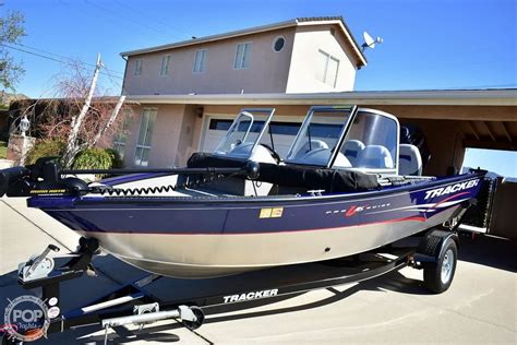 2013 Used Tracker Pro Guide V 16 Wt Aluminum Fishing Boat For Sale
