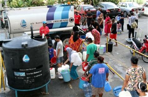 Today, the klang valley residents are facing the same issue once again due to water shortage. Suggestions for residents and Syabas on ways to counter ...