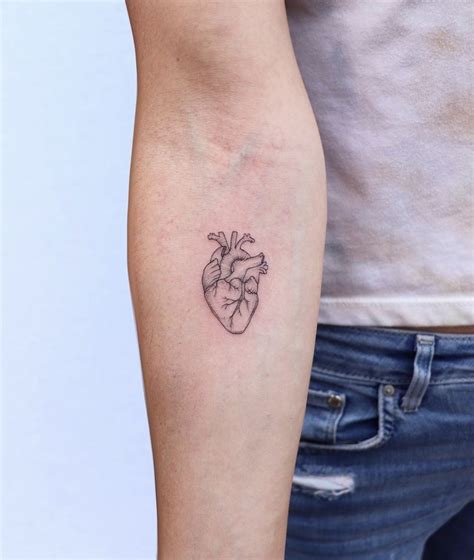 Heart Tattoo Em 2020 X Tatuagem Tatuagem De Coração Humano Tipo