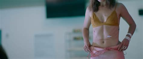 Nude Video Celebs Haley Lu Richardson Sexy Five Feet Apart 2019