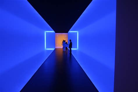 James Turrells The Light Inside Blue With People For Pers Flickr