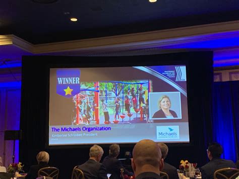 Michaels Management Wins Major Industry Award – Michaels