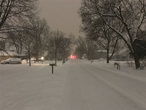 Photos Snowstorm Hits Chicago Area