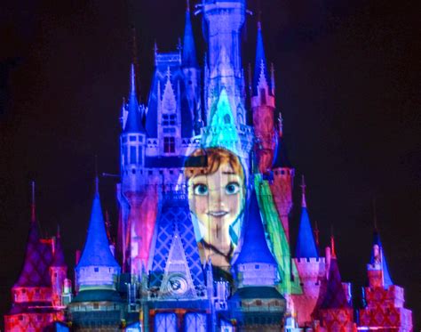 Once Upon A Time Castle Projection Show Review Wandering In Disney