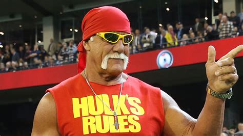Γιατί χρησιμοποιεί τη λέξη Brother ο Hulk Hogan