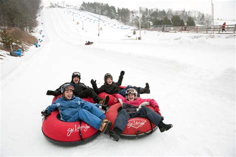 The Best Snow Tubing Spots In The Greater Toronto Area