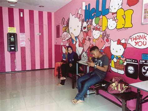 Kedai dobi, sarnia, lambton county, ontario, kanada. Dobi merah jambu | Harian Metro