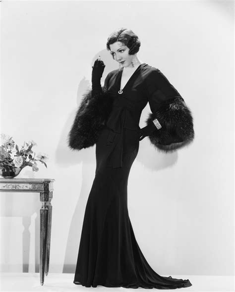 Women Clothing Style Of Roaring Twenties