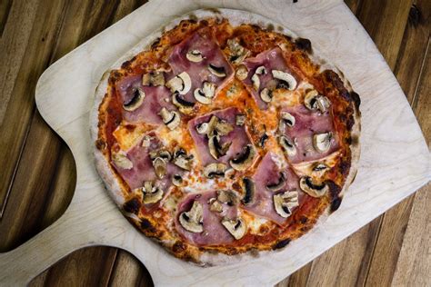 Funghi pizza 32cm - Bazsalikom Pizza és Ételkiszállítás