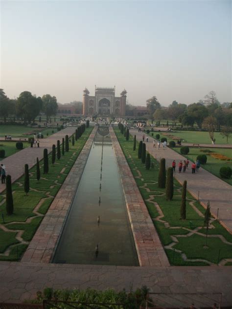Gardens Of The Taj Mahal Taj Mahal The Seven Wonders Of The World