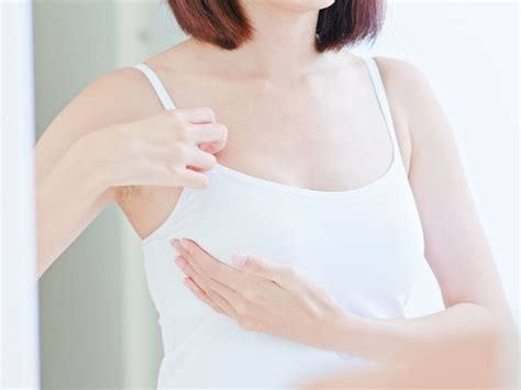 Breast Engorgement Causes Symptoms Treatment