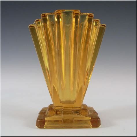 bagley 1930 s art deco amber glass grantham vase 334 £30 00 tollen