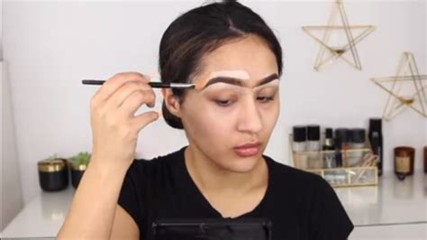 The Secret To Perfectly Even Eyebrows Unibrows Of Course