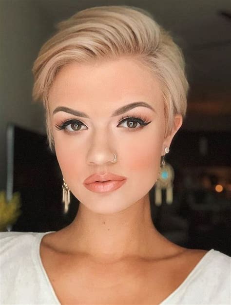 Short styles are truly amazing because they can be as edgy as you want it to be. 56 Stylish Short Hair Style For Female-Short Pixie Haircut ...