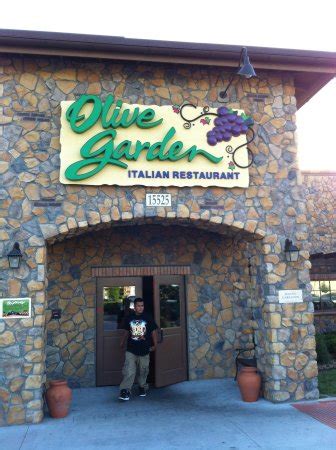 Comes in 1/4 (choose 2), 1/2 or whole. OLIVE GARDEN, Houston - 15525 Wallisville Rd - Menu ...