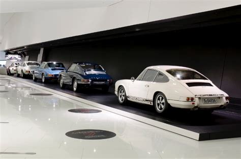 Photos Porsche Celebrates 50th Anniversary Of 911