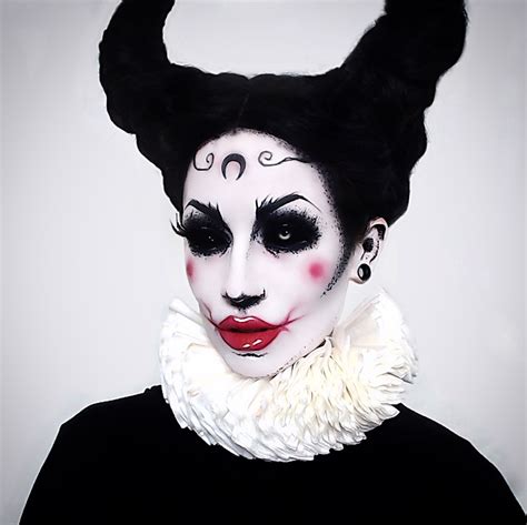 Halloween Clown Jester Creepy Mime Makeup Colorful Halloween Makeup
