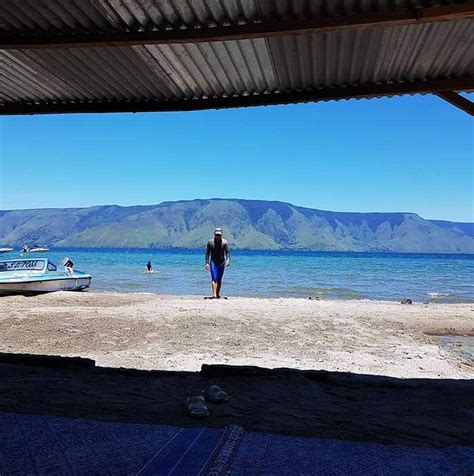 Pantai carita menjadi salah satu pantai dengan pemandangan indah yang berada di pesisir utara banten dengan lanskap pasir putihnya. Parbaba, Pantai Pasir Putih di Samosir yang Menarik ...