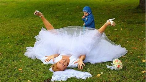 Hilarious Weddings Pictures Caught At The Right Timeoops Wedding