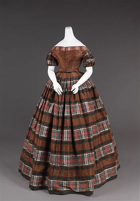 American 1850 55 This Subdued Plaid Of This Dress Was Designed After Scottish Tartans Which