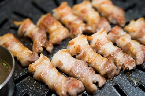 Why Korean Pork Belly Is The Best Food Ever Samgyeopsal Nakd Seoul
