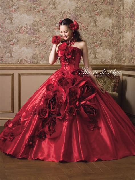 ララシャンス迎賓館 大分｜結婚式場写真「カラードレス」 【みんなのウェディング】 カラードレス レッド ドレス 赤 ドレス