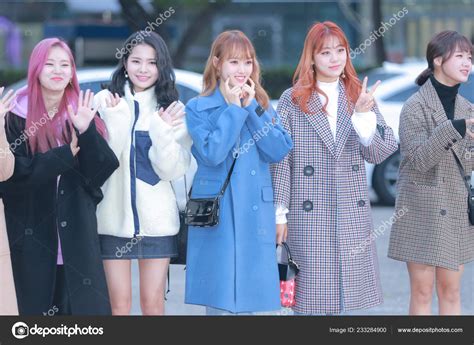 Members South Korean Girl Group Weki Meki Attend Filming Session Stock Editorial Photo