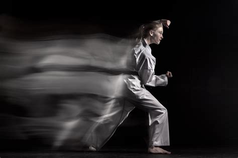 How To Shoot High Speed Action Photography With Flash And