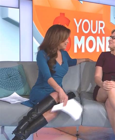 The Appreciation Of Booted News Women Blog Robin Meade Has A