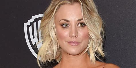 Big Bang Theory Fans Are Stunned By Kaley Cuocos Crimson Dress Local